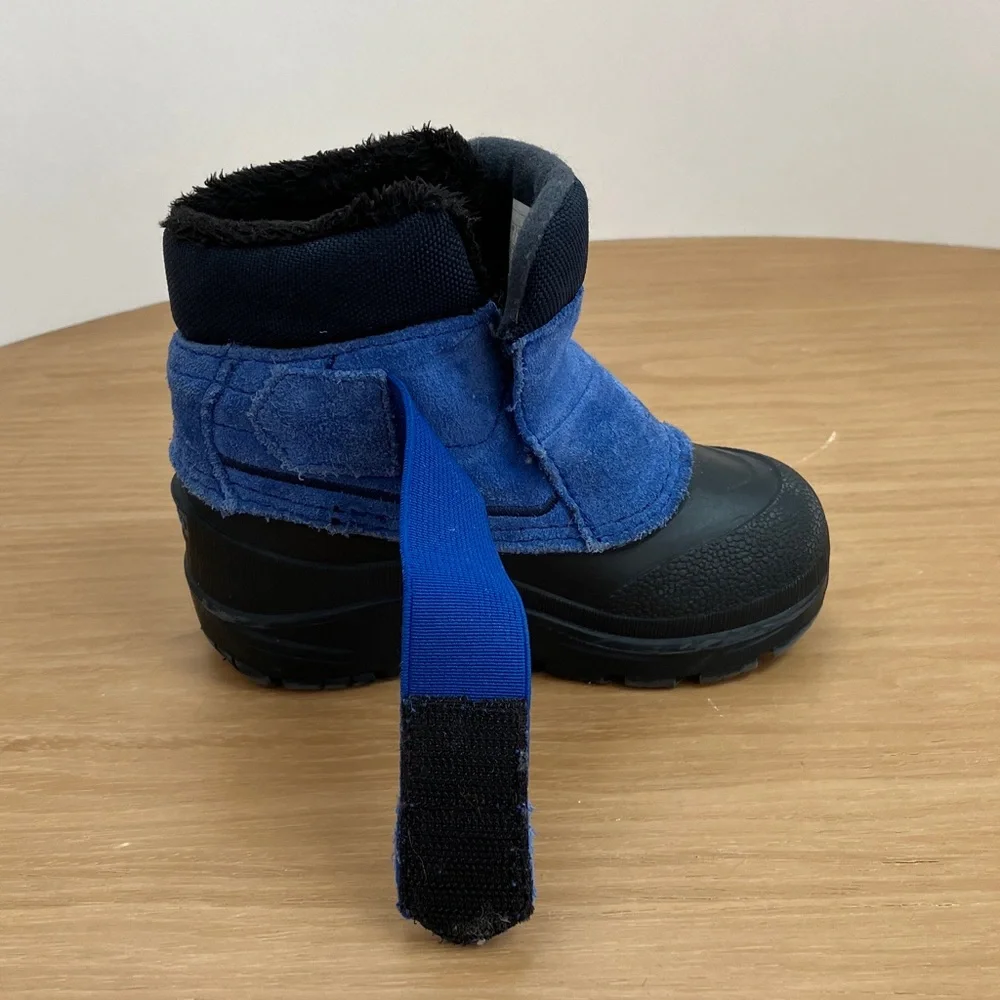 The North Face Boots (size 7)